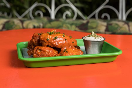 Plated buffalo wings